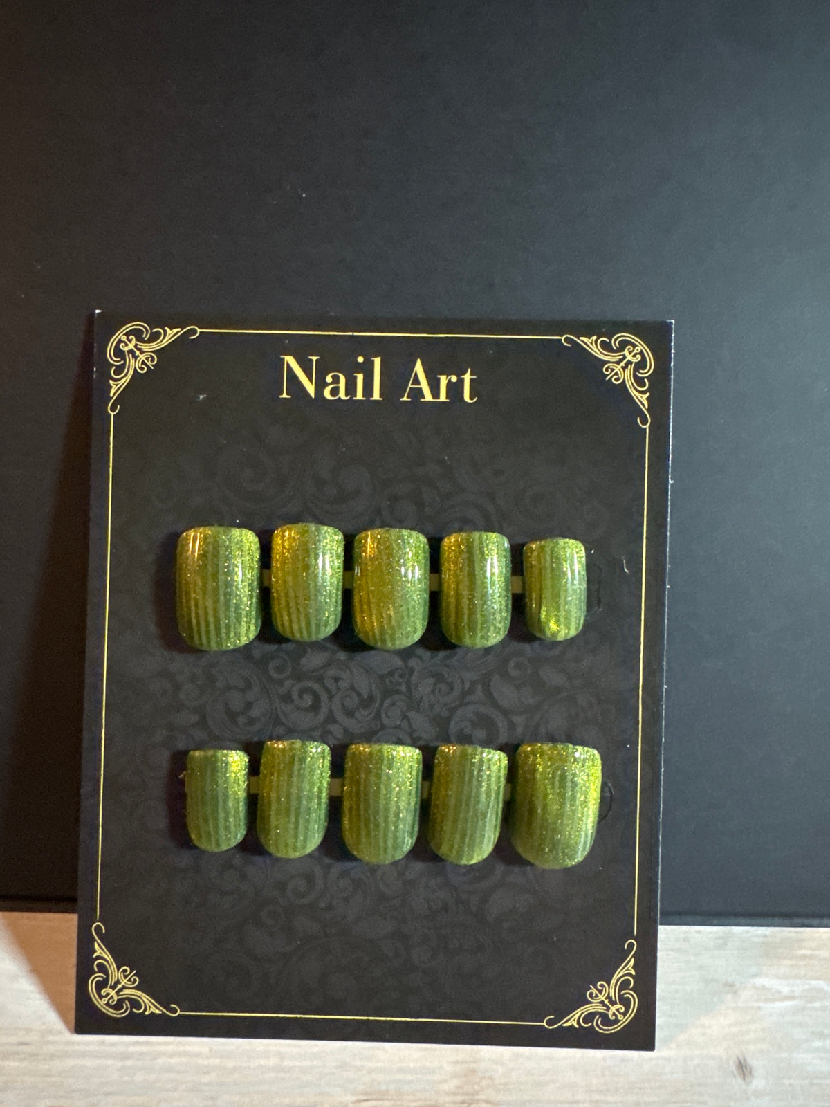 Vintage Green Ribbed Glass Press-On Nails | Fluted Olive Glassware 3D Gel Nails